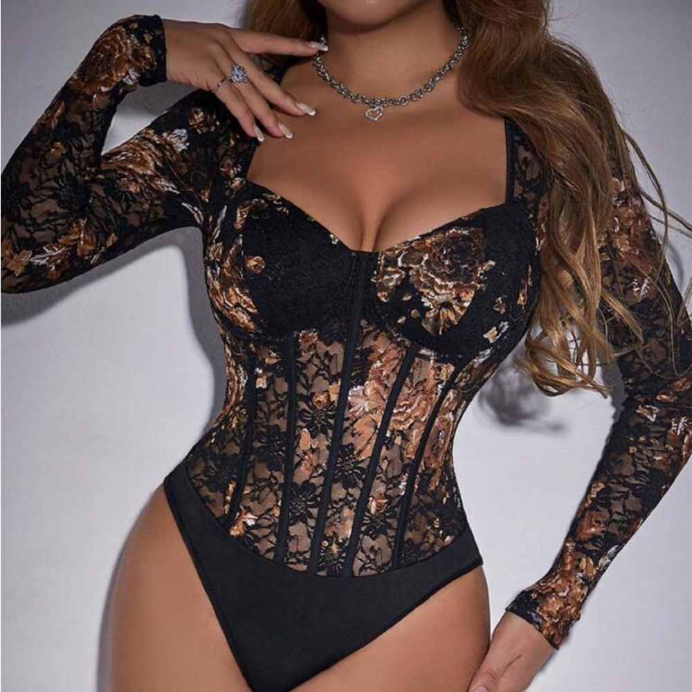Sweetheart Neckline Lace Bodysuit